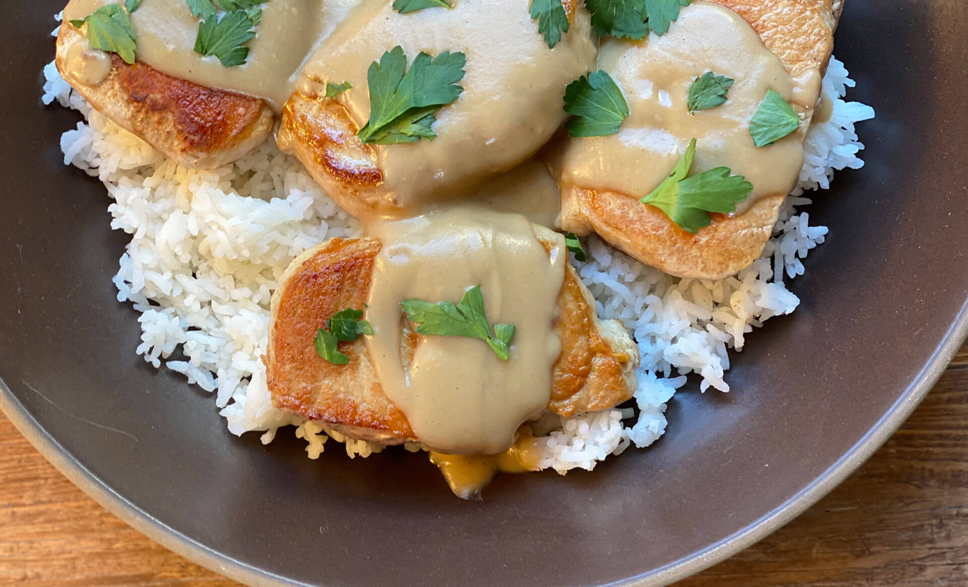 slow cooker smothered pork chops