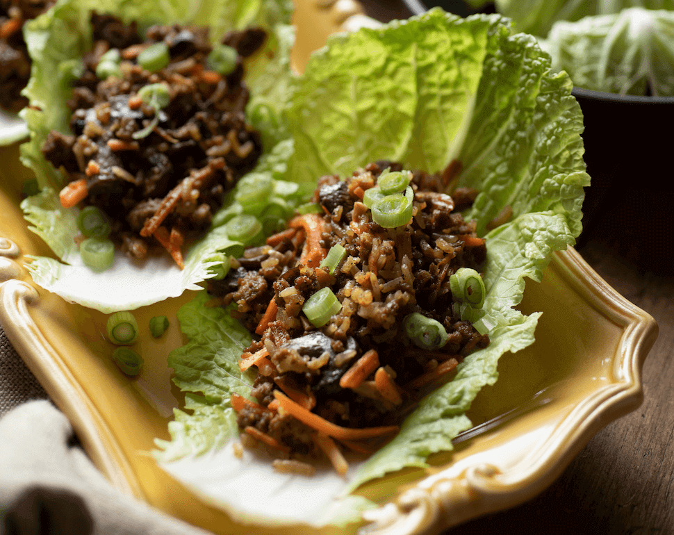 Lettuce bowls with meat and rice