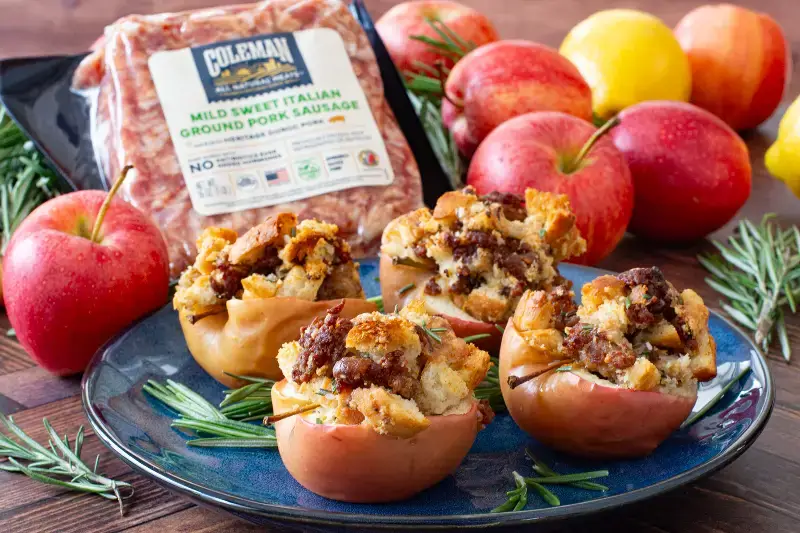 Sausage stuffed baked apples with product landscape DSC 5620 1200x1800 1 |